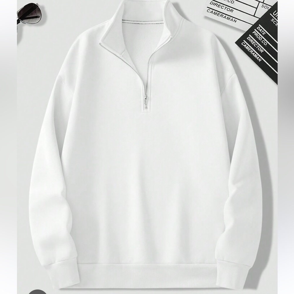 Chic Nation Classic White Sweatshirt